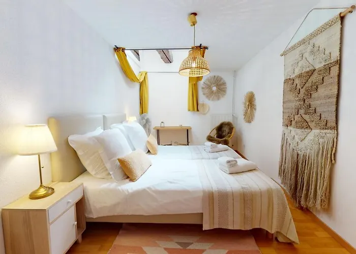 Appartement Duplex Des Dominicains - 1 Parking Gratuit - Hypercentre 6 Personnes